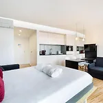 Guestready - Cathedral Design Apartments