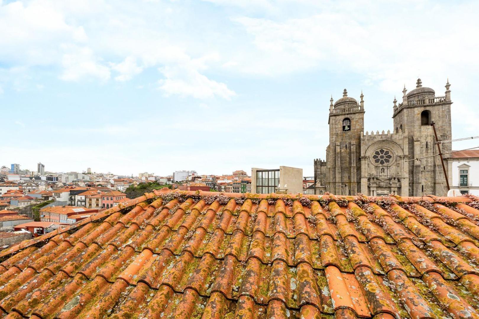 Guestready - Cathedral Design